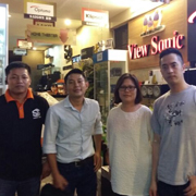 \nĐại diện hãng INFOCUS