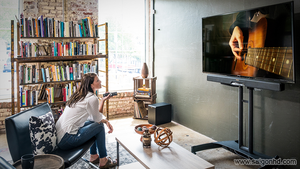 Soundbar vs surround 