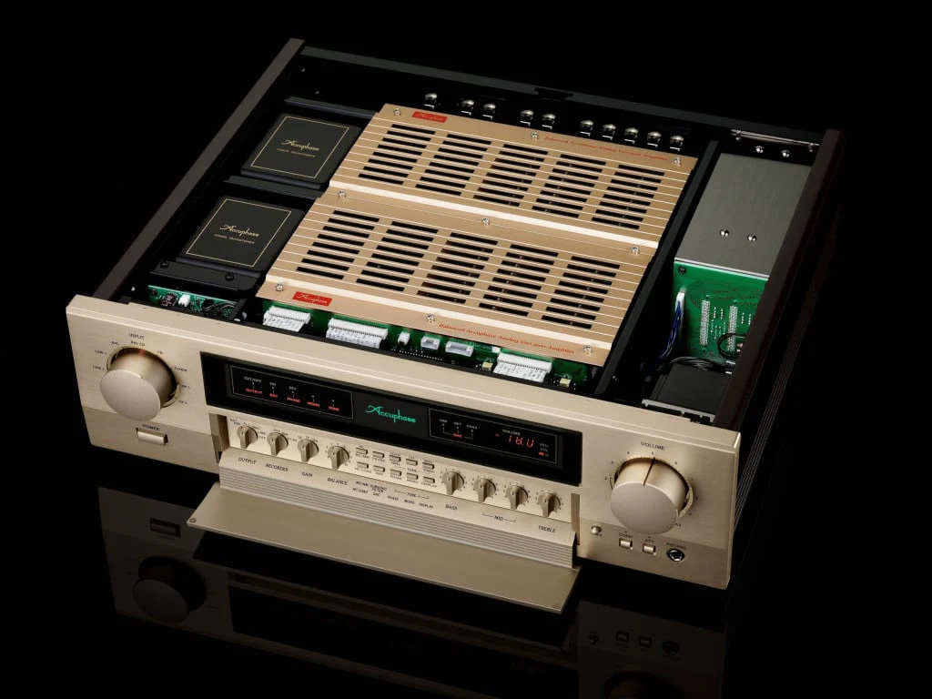 ACCUPHASE C2300