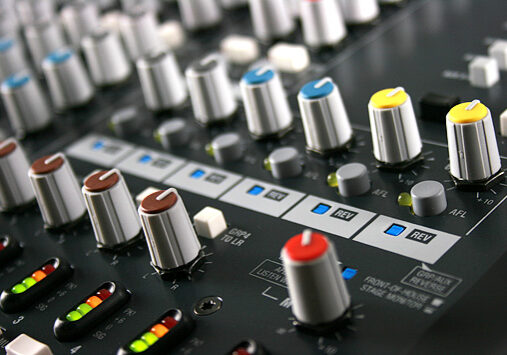 ALLEN & HEATH QU 32