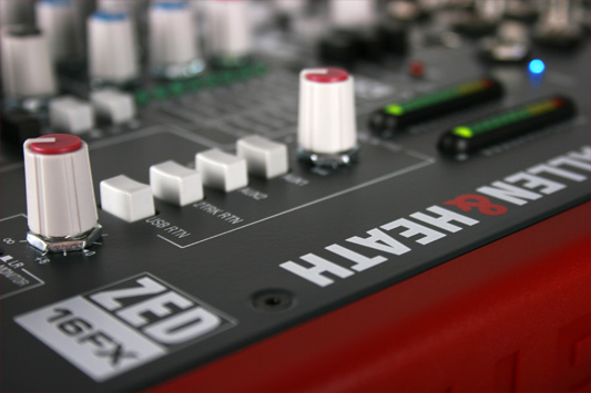 MIXER ALLEN & HEATH ZED 16FX