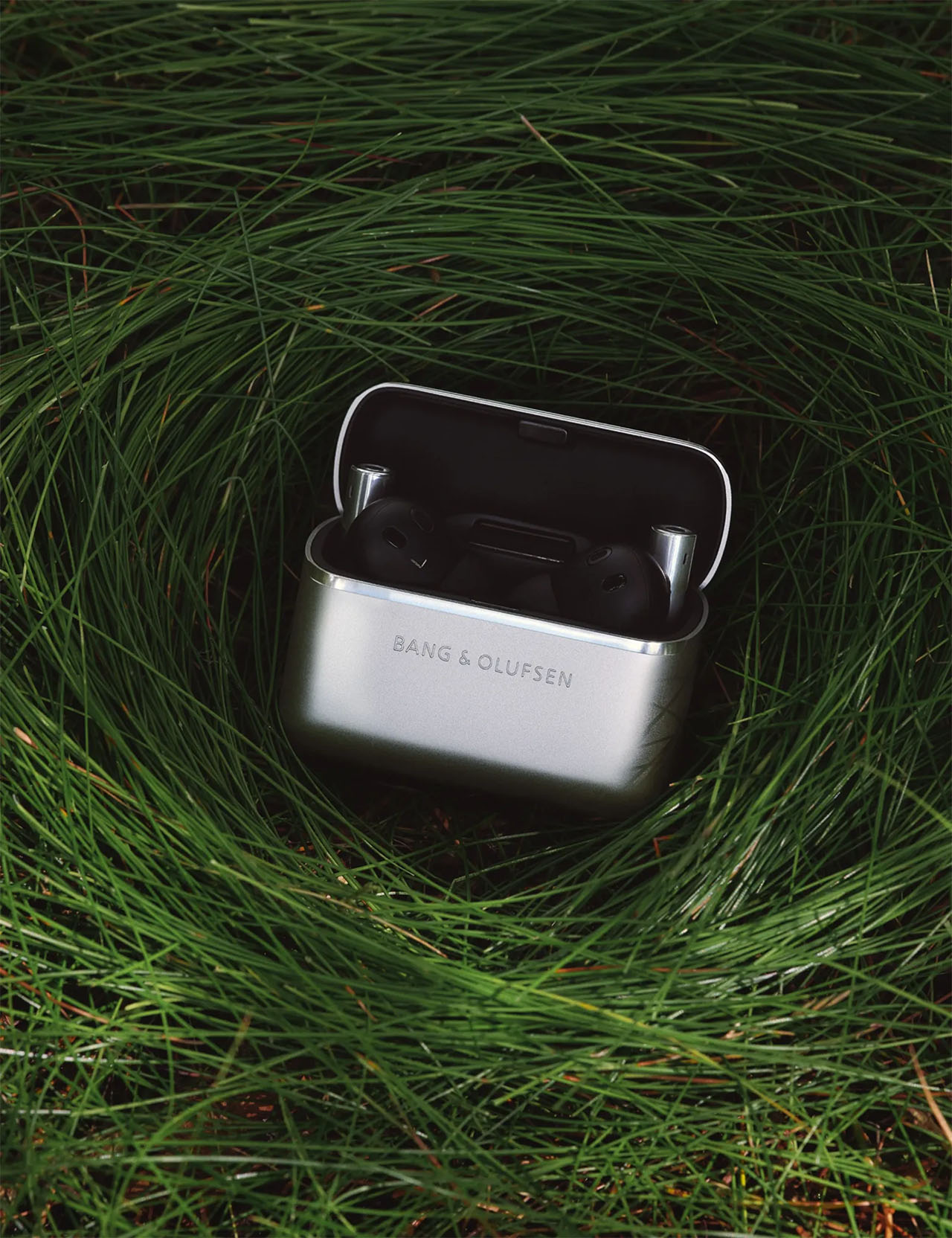 Tai nghe True Wireless chống ồn cao cấp B&O Beo Grace ch&iacute;nh h&atilde;ng mới nhất