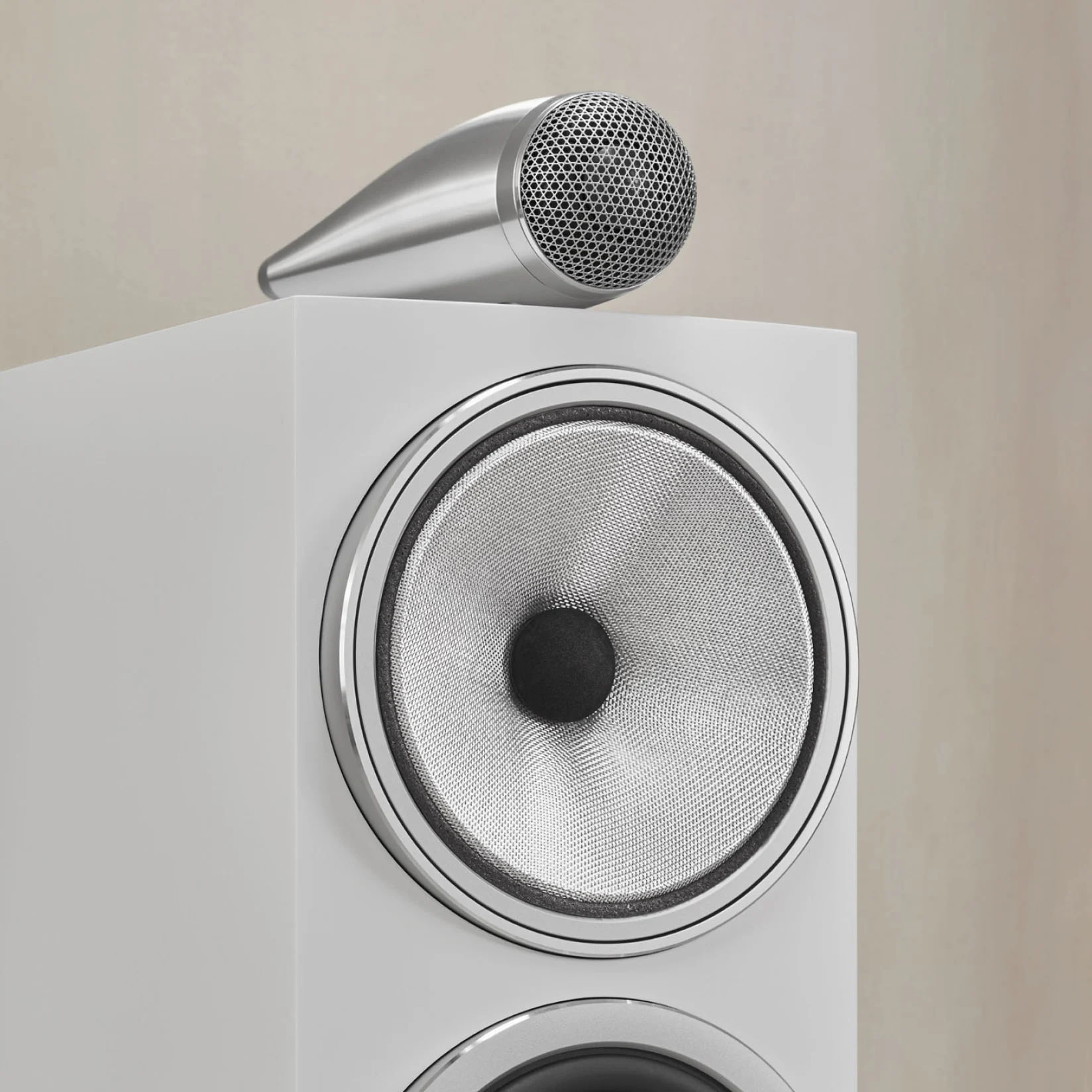 BOWERS & WILKINS 704 S3