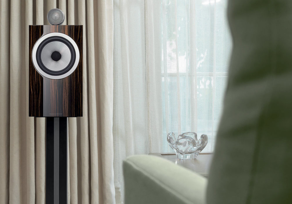 Thiết kế tuyệt đẹp của loa 705 S2 Signature phù hợp với mọi không gian nội thất