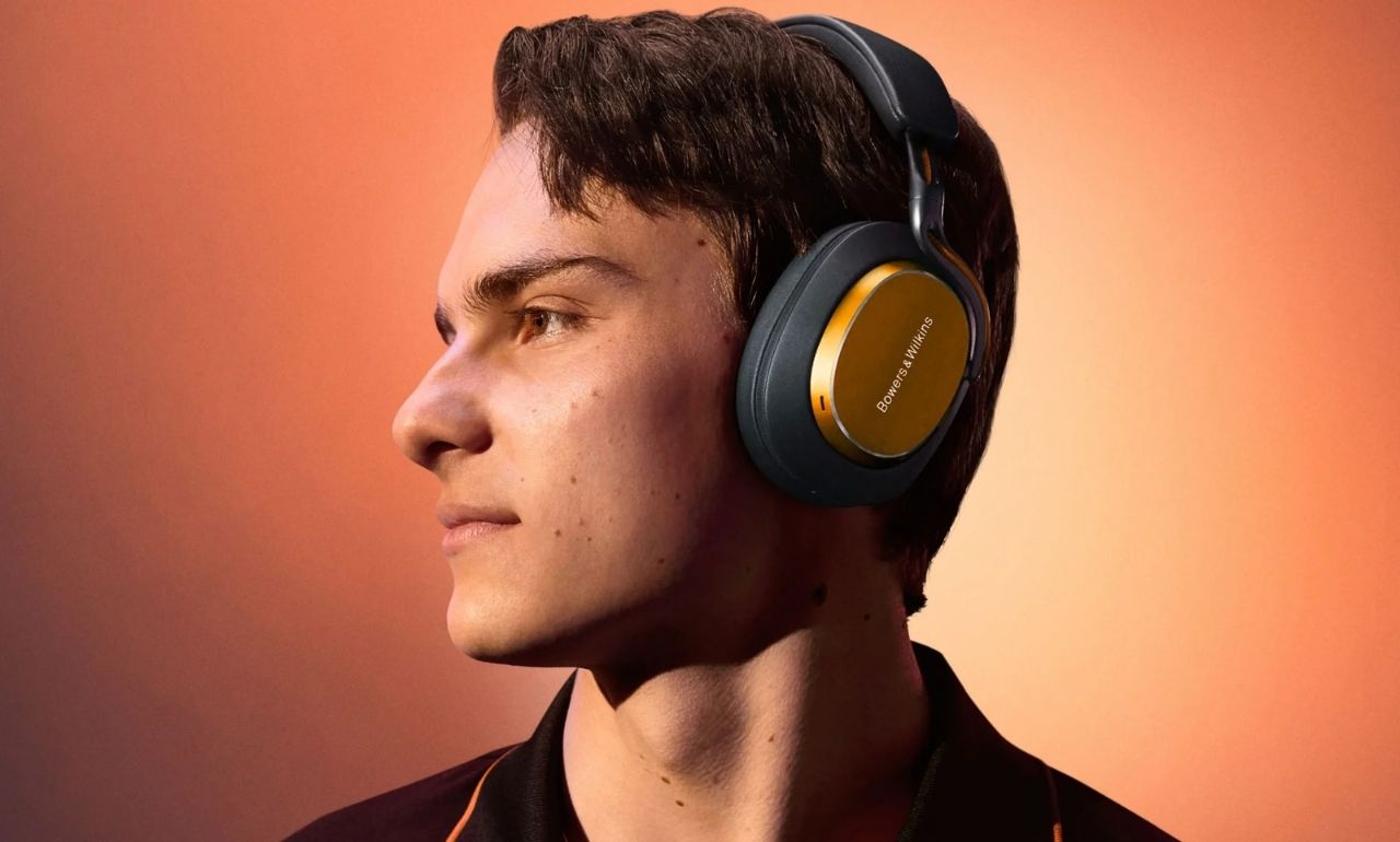 Tai nghe chụp tai Bowers & Wilkins Px8 S2 McLaren Edition ch&iacute;nh h&atilde;ng gi&aacute; rẻ