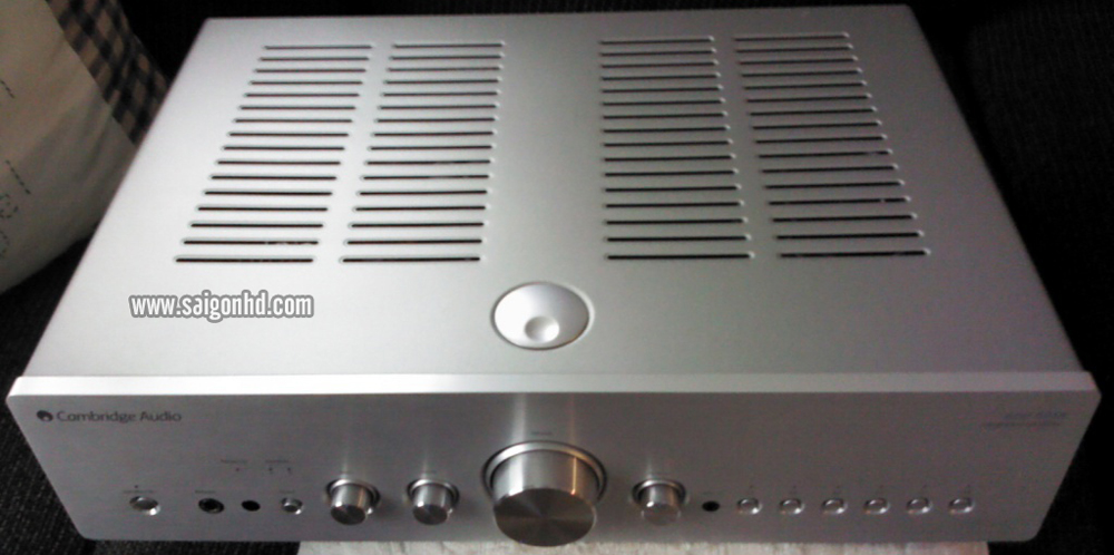 CAMBRIDGE AUDIO AZUR 651A