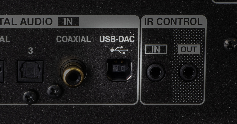 Cổng đầu vào USB-DAC trên PMA-A110 cho phép chuyển đổi âm thanh Hi-Res 