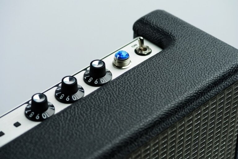 LOA BLUETOOTH FENDER MONTEREY