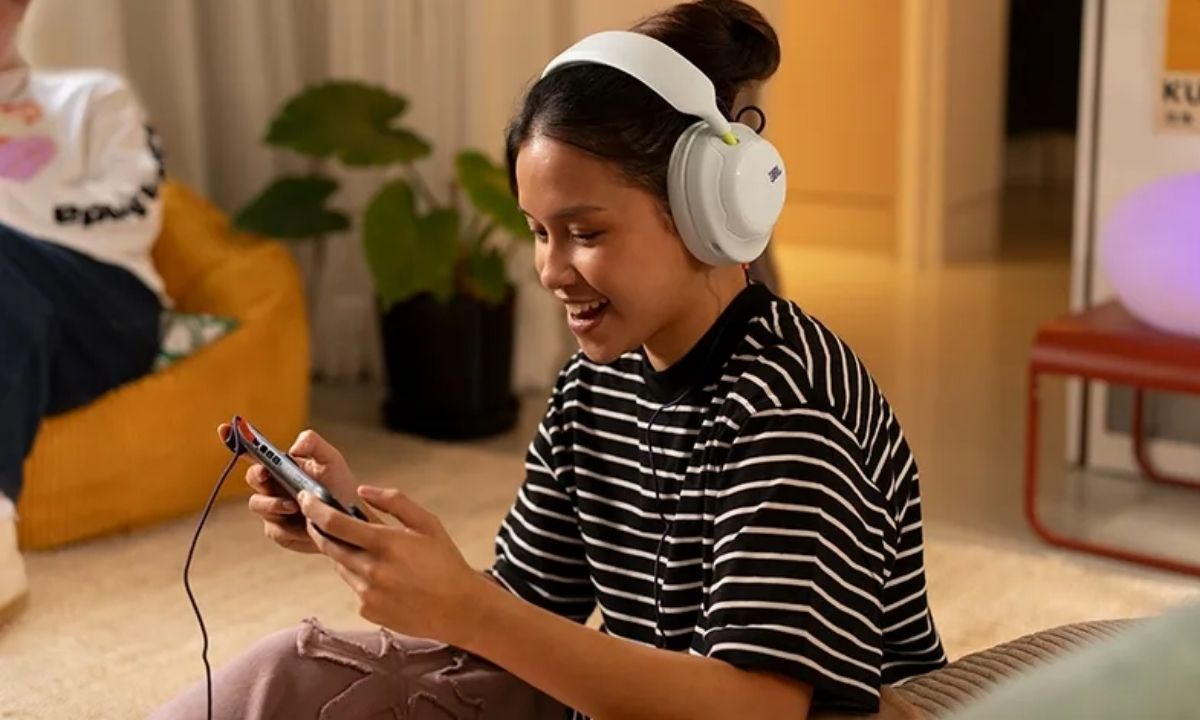 Tai nghe gaming chụp tai JBL Quantum 120 ch&iacute;nh h&atilde;ng gi&aacute;