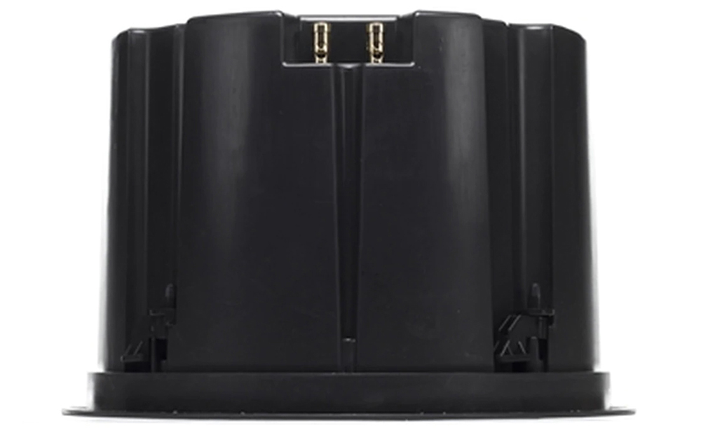 Khung loa Klipsch THX 5002 S dạng hộp kín giúp bảo vệ các bộ phận bên trong