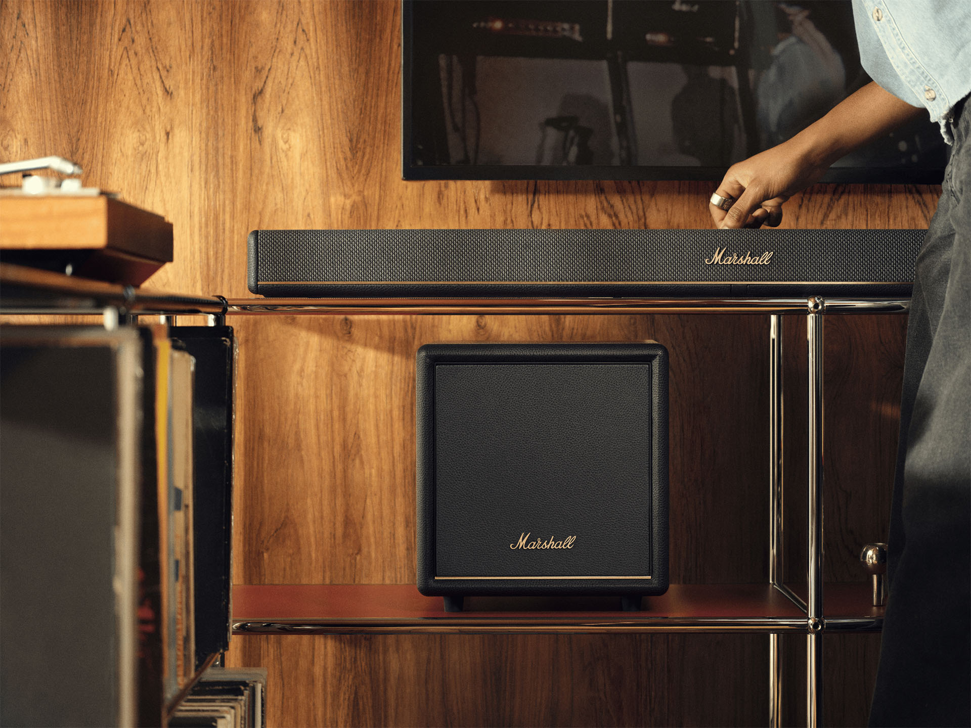 Loa si&ecirc;u trầm kh&ocirc;ng d&acirc;y Marshall Heston 200 Wireless Subwoofer chinh h&atilde;ng mới nhất gi&aacute; rẻ nhất