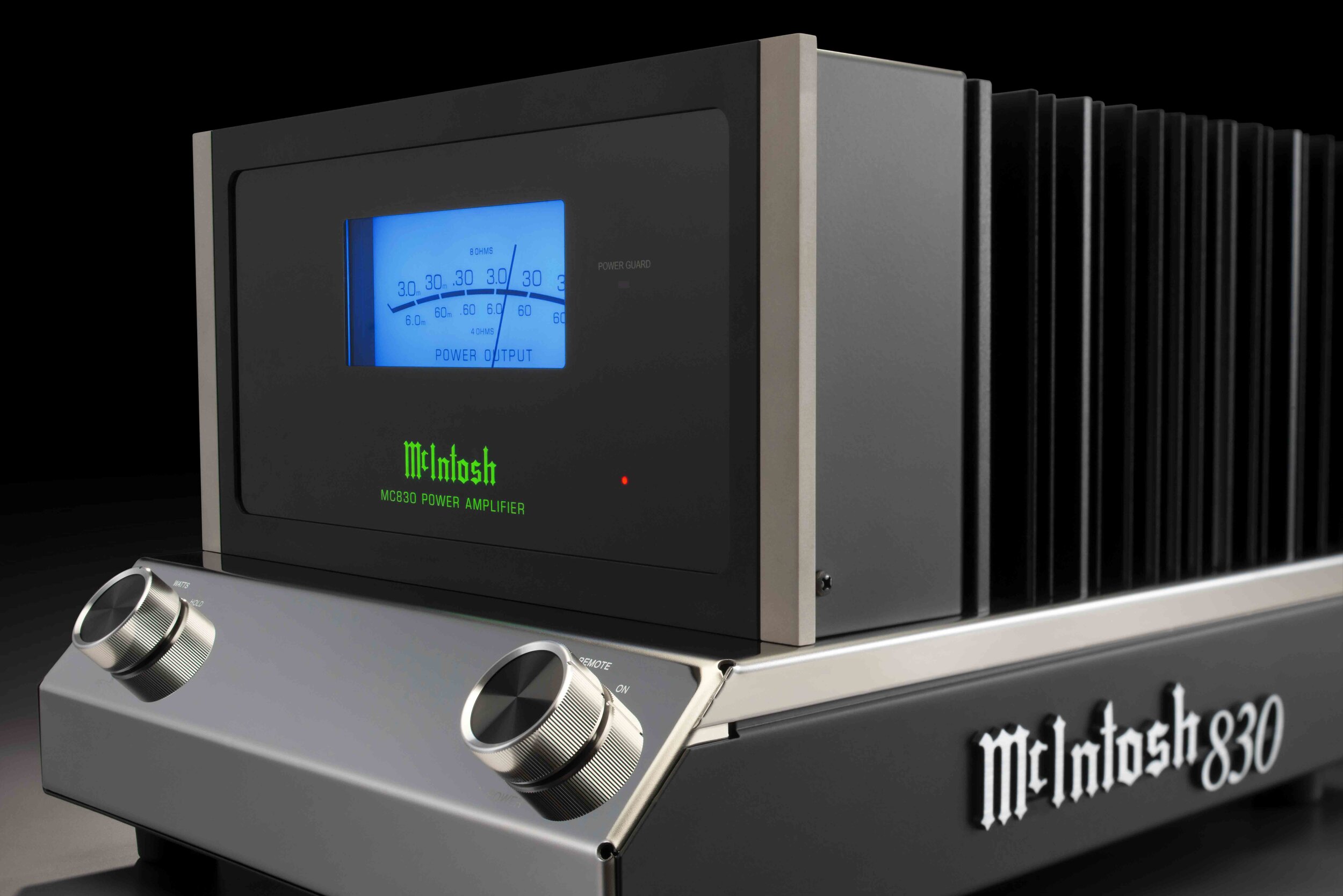 POWER AMPLIFIER MCINTOSH MC830