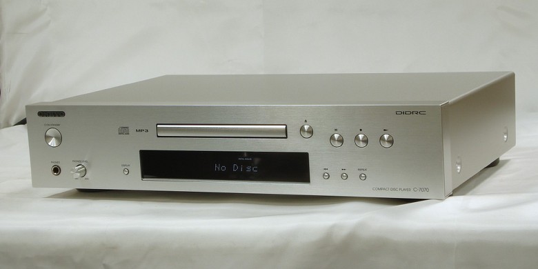 ONKYO C 7070