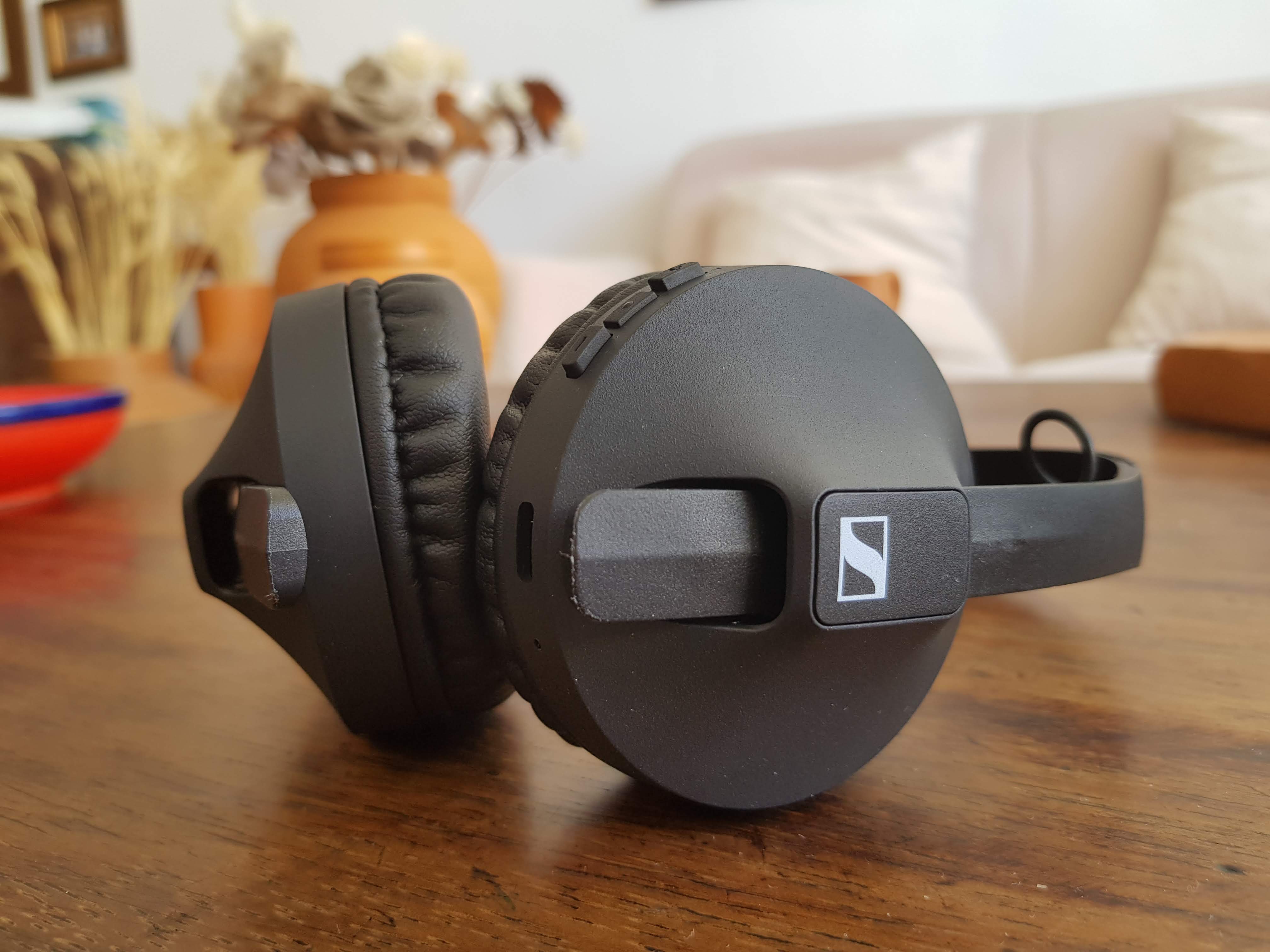 TAI NGHE SENNHEISER HD 250BT