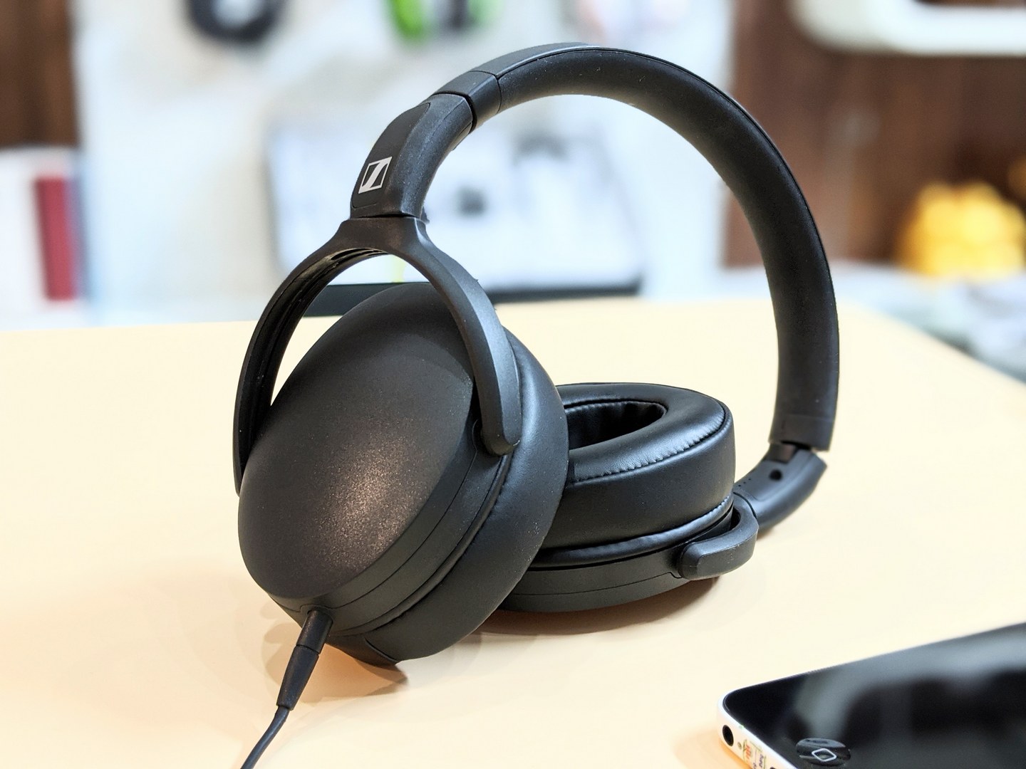 TAI NGHE SENNHEISER HD 400S