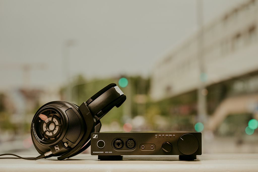 SENNHEISER HD 820