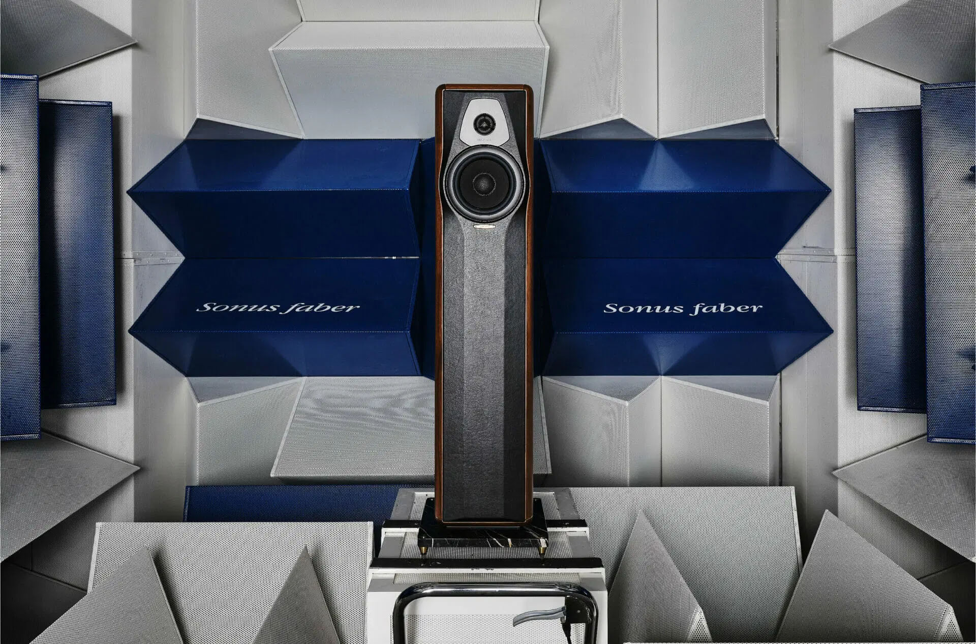 LOA SONUS FABER MAXIMA AMATOR