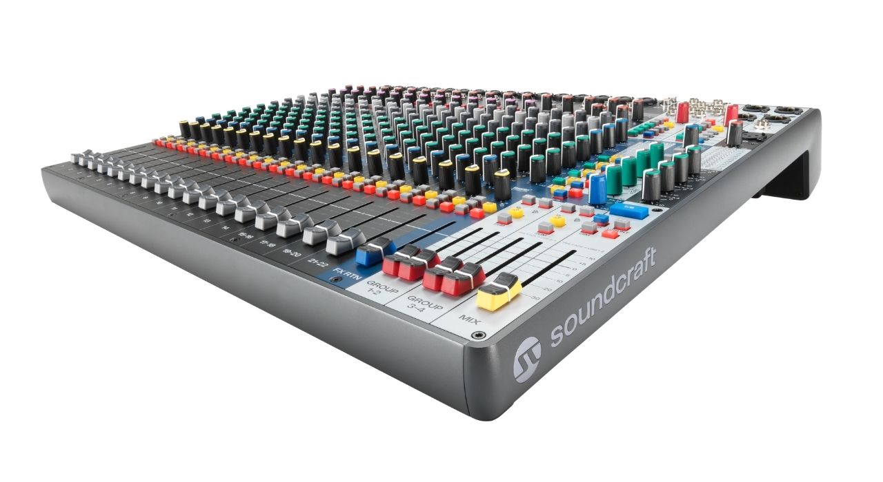 Mixer Soundcraft Signature Plus 32 ch&iacute;nh h&atilde;ng gi&aacute; rẻ
