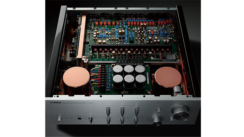 PREAMPLIFIER YAMAHA C-5000