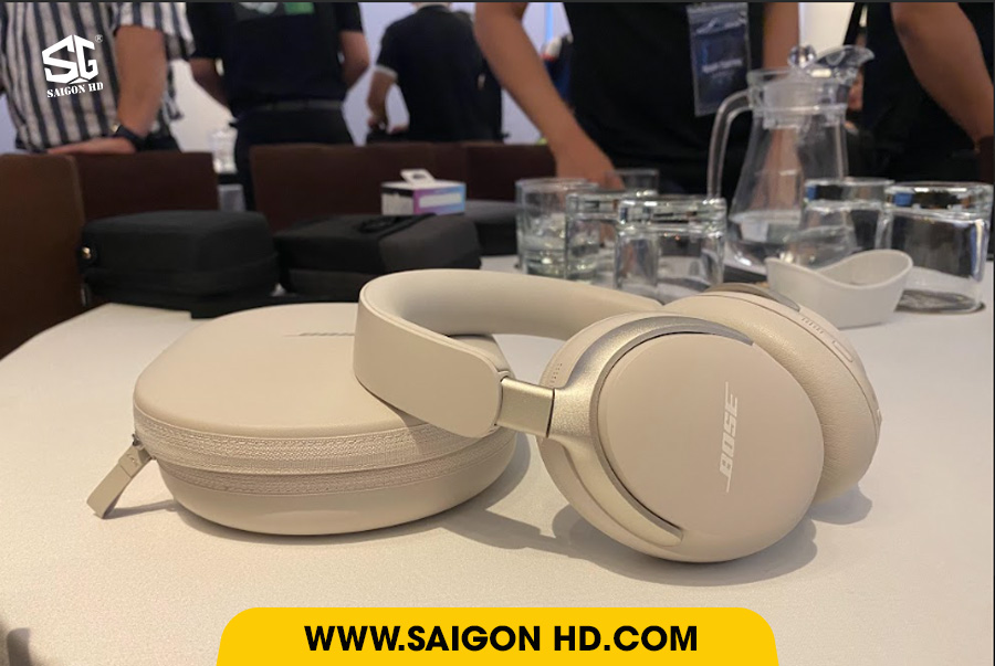 TAI NGHE BOSE QUIETCOMFORT ULTRA HEADPHONES