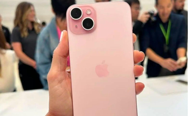 So sánh iPhone 15 và iPhone 15 Pro: Nên mua máy nào hơn?