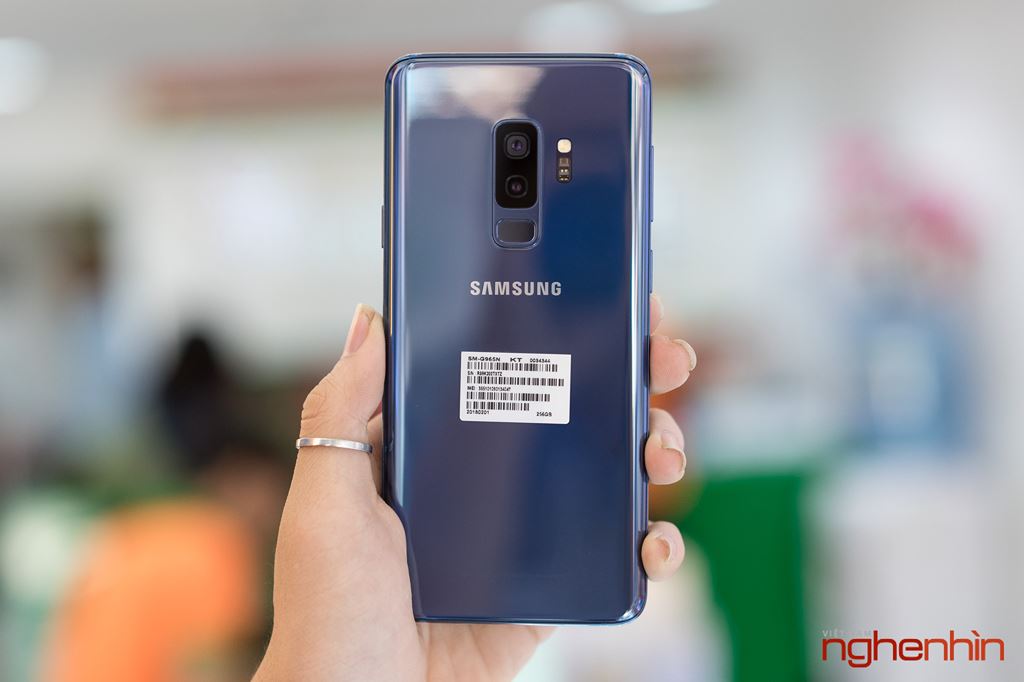 Trên tay Galaxy S9+ Xanh Coral tại Việt Nam: chỉ 1 sim, bản 256GB, giá 25 triệu