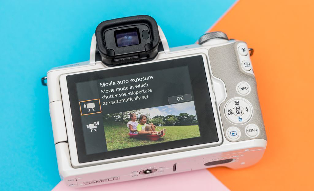 Trên tay máy ảnh không gương lật Canon EOS M50: lấy nét nhanh, quay video 4k