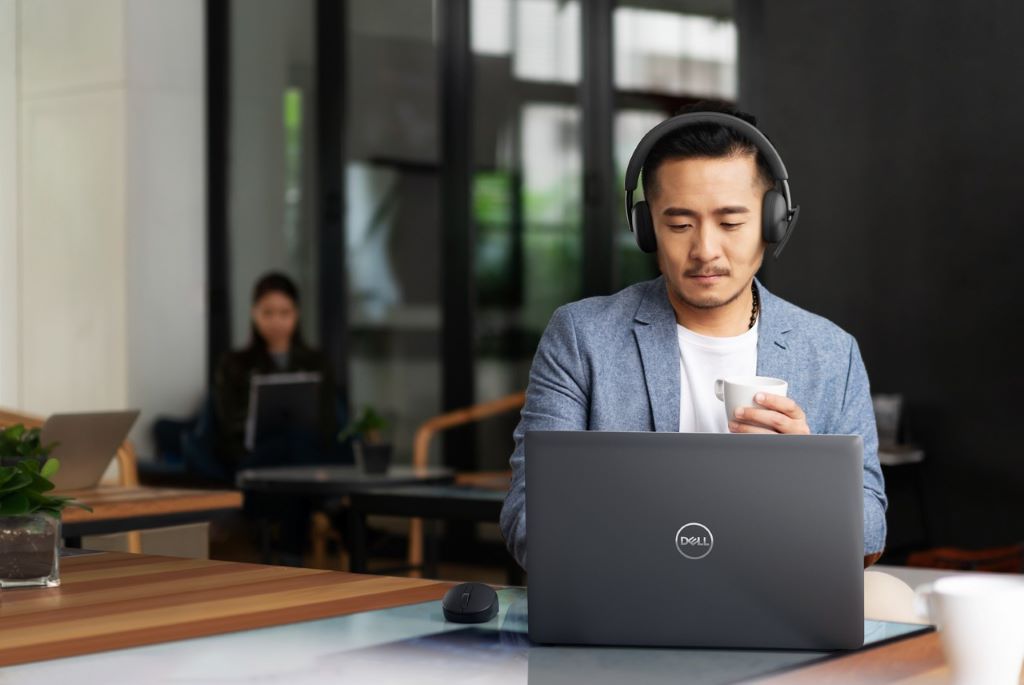Dell ra mắt loạt tai nghe mới tích hợp công nghệ AI cùng khả năng khử tiếng ồn mới