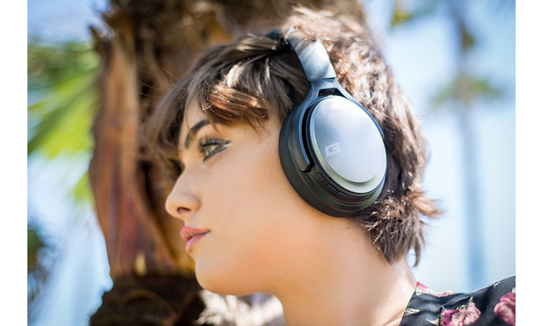 6 mẫu tai nghe chống ồn tốt nhất dưới 100$