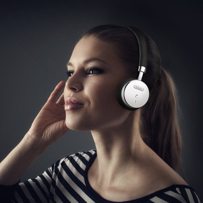 6 mẫu tai nghe chống ồn tốt nhất dưới 100$
