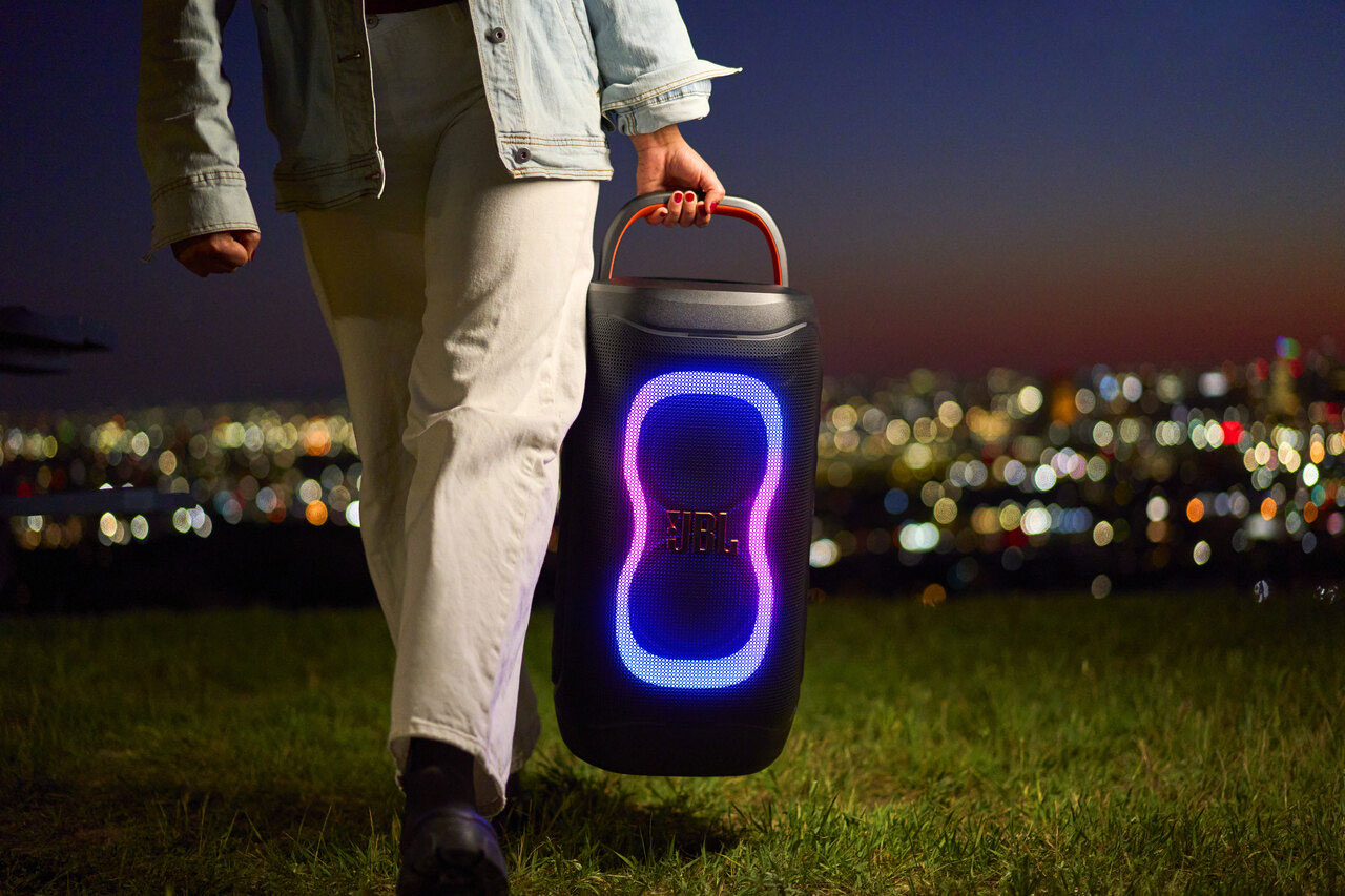  JBL Ra Mắt PartyBox 330 & PartyBox 130: Bộ Đ&ocirc;i Loa Party Đ&aacute;ng Ch&uacute; &Yacute; Năm 2026