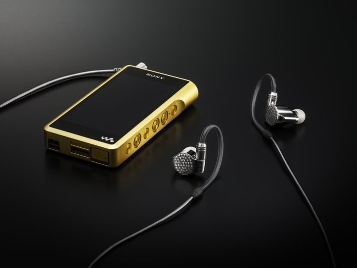 Sony tung ra mẫu tai nghe in-ear đầu bảng IER-Z1R, trang bị 3 driver, giá 54 triệu đồng