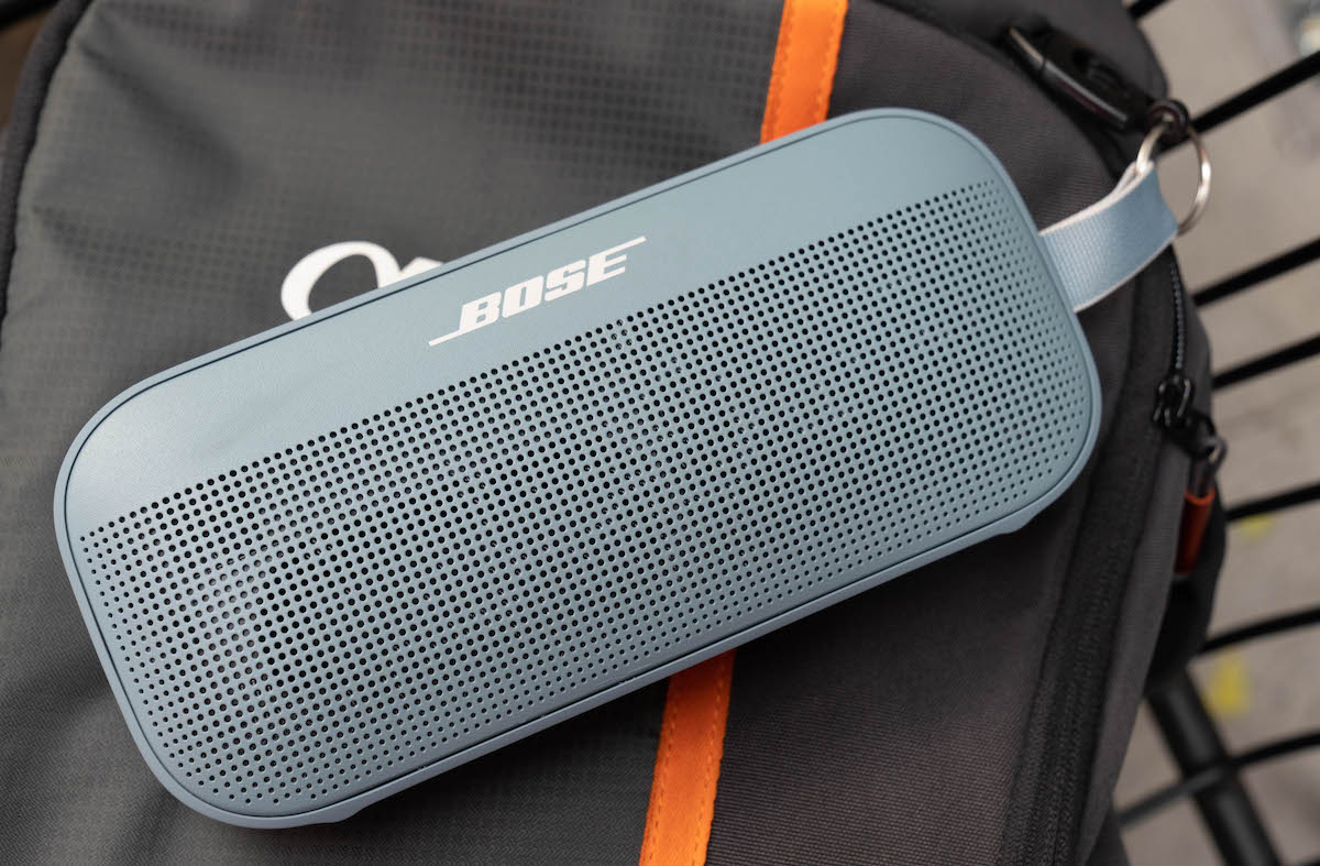 LOA BOSE SOUNDLINK FLEX 