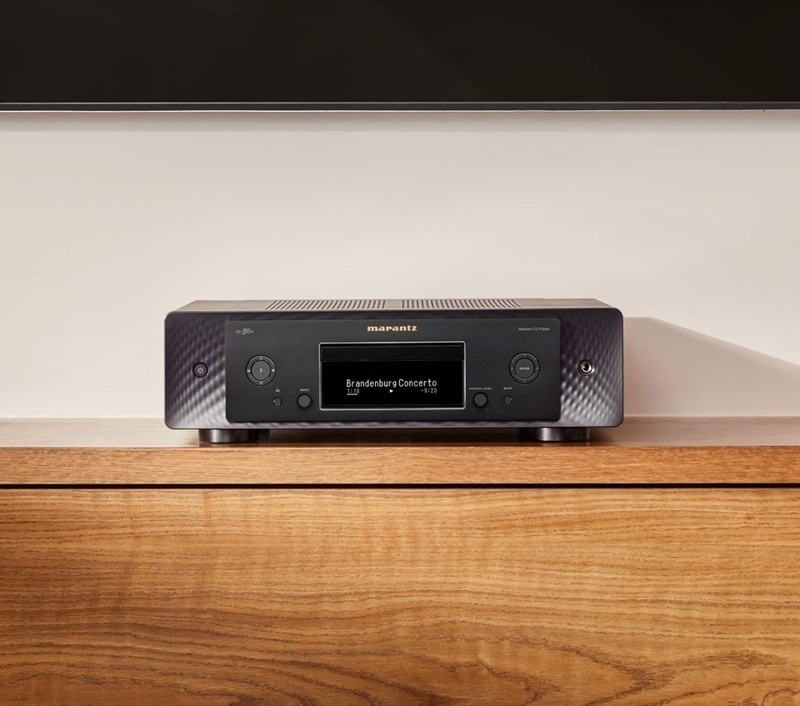 Marantz trình làng đầu CD và amply tích hợp mới, thân thiện với TV và mâm đĩa than