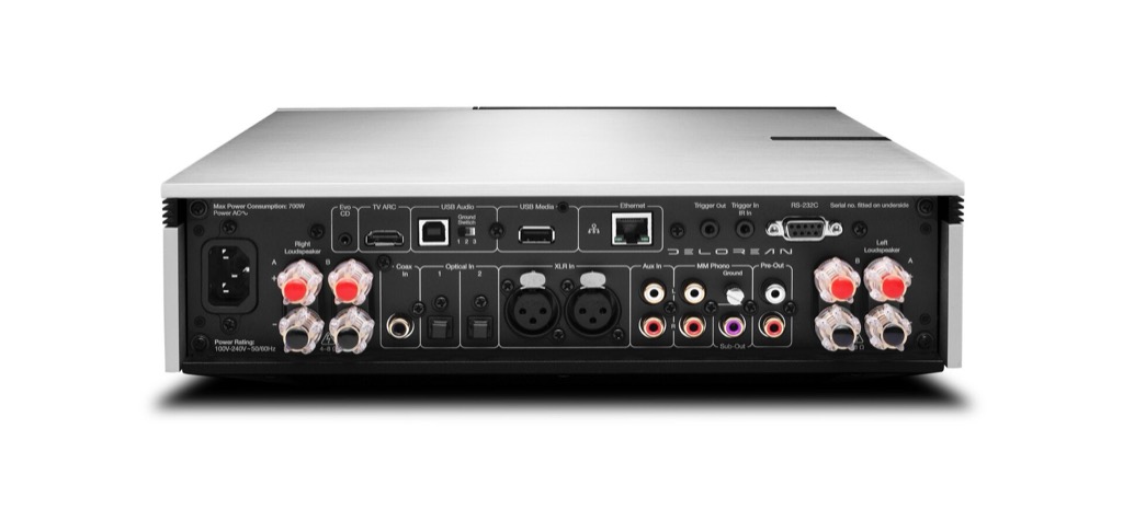 Cambridge Audio trình làng amplifier streaming Evo 150 DeLorean Edition