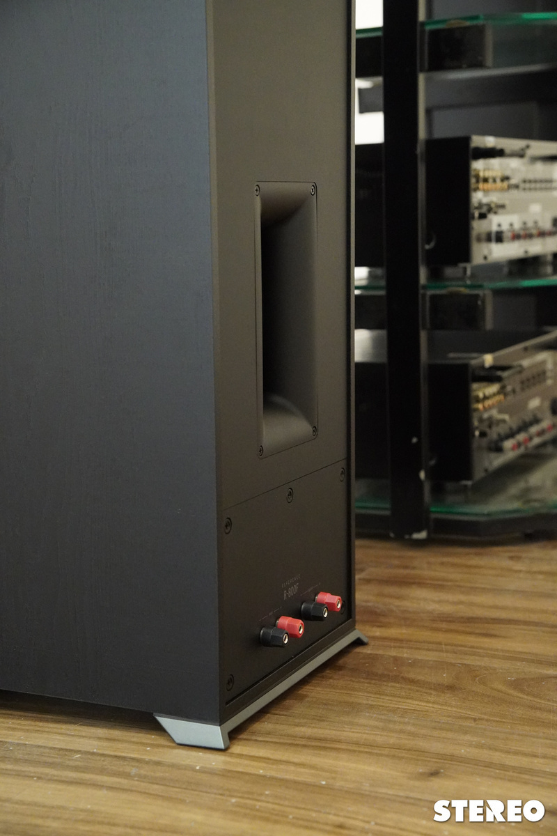 Loa cột Klipsch R-800F: Lựa chọn xứng đáng trong tầm giá 20 triệu