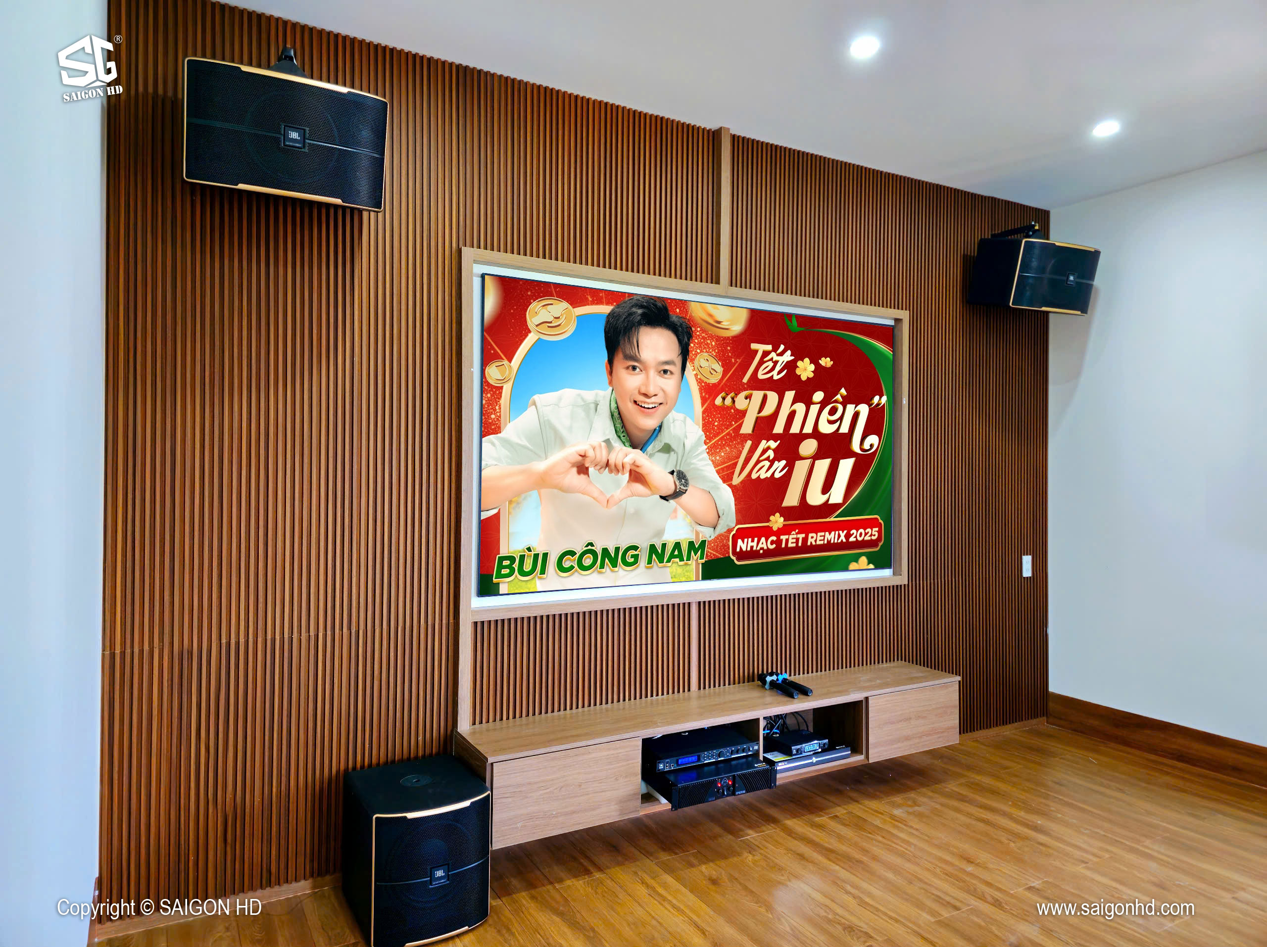 10 sai lầm khi tự c&acirc;n chỉnh &acirc;m thanh karaoke tại nh&agrave; khiến h&aacute;t kh&ocirc;ng hay, dễ h&uacute;