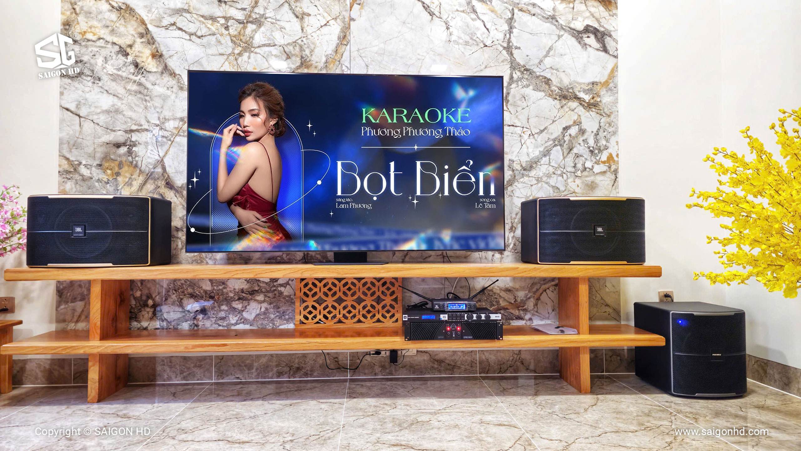 10 sai lầm khi tự c&acirc;n chỉnh &acirc;m thanh karaoke tại nh&agrave; khiến h&aacute;t kh&ocirc;ng hay, dễ h&uacute;