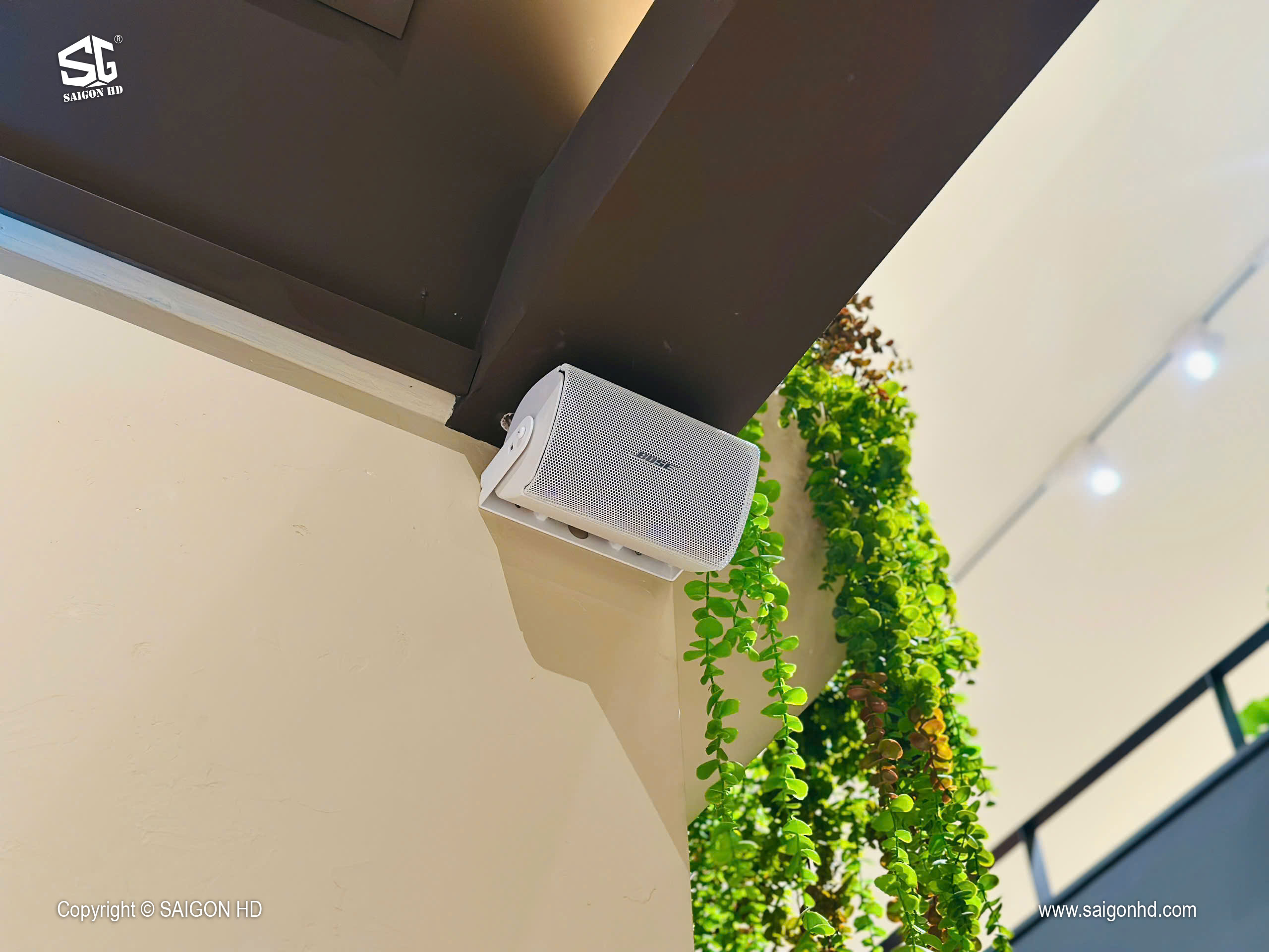 Những sai lầm phổ biến khi đầu tư &acirc;m thanh cho qu&aacute;n cafe lần đầu