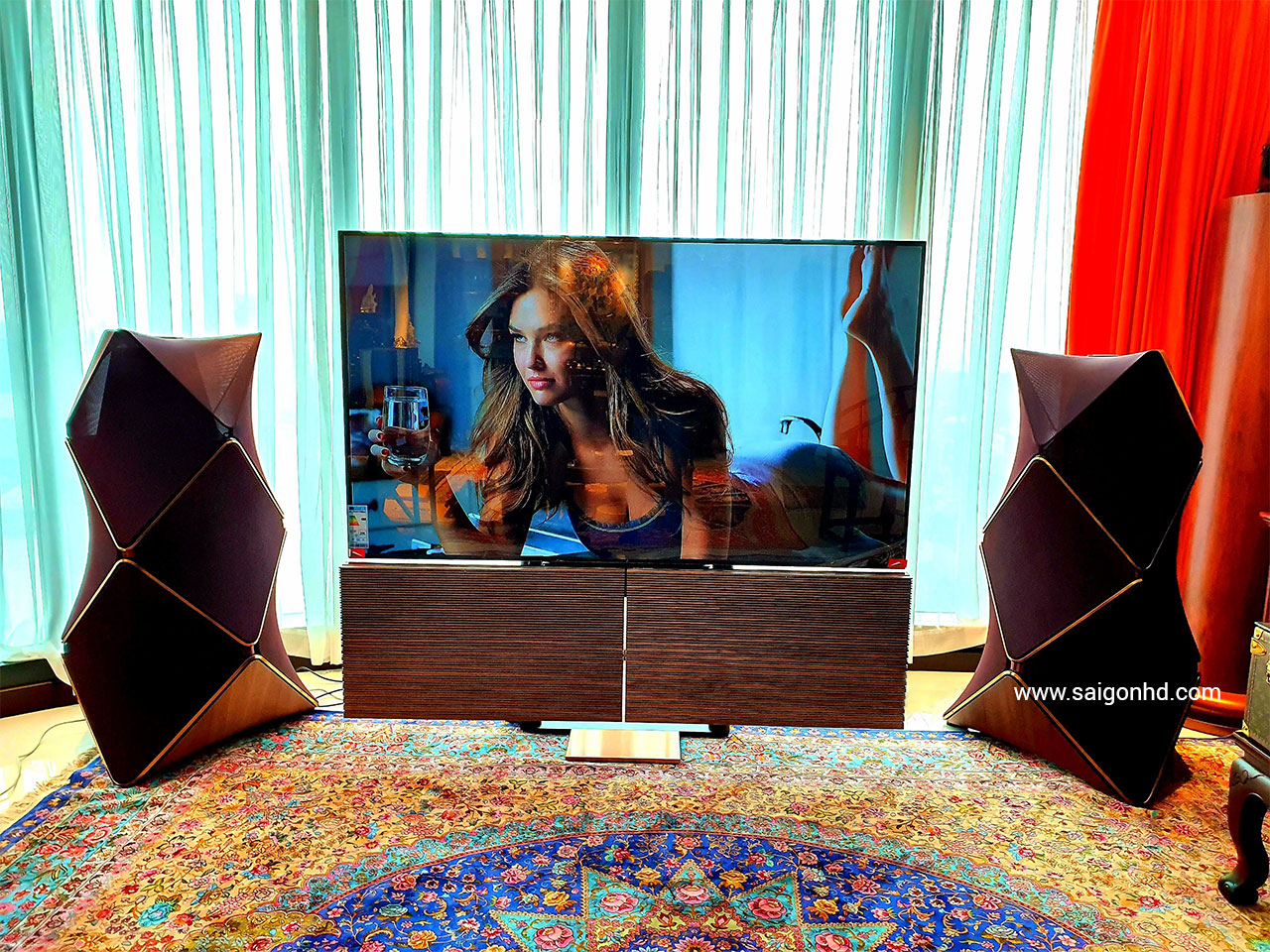 Tối ưu &acirc;m thanh cho ph&ograve;ng k&iacute;n vs kh&ocirc;ng gian mở: Kh&aacute;c biệt nằm ở đ&acirc;u?