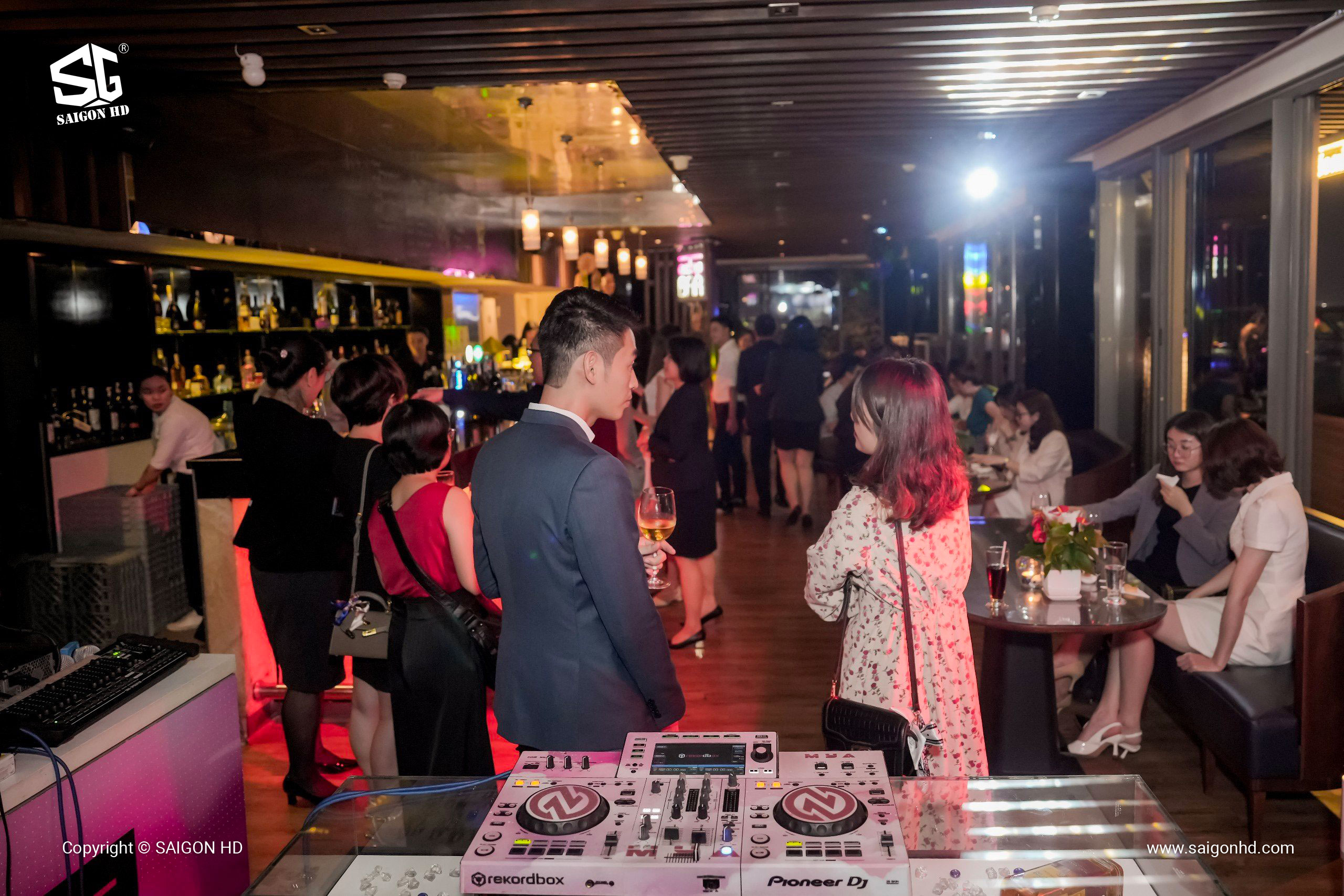 Top Mixer &Acirc;m Thanh & Bộ Xử L&yacute; Effect Cho DJ & Sự Kiện 2026