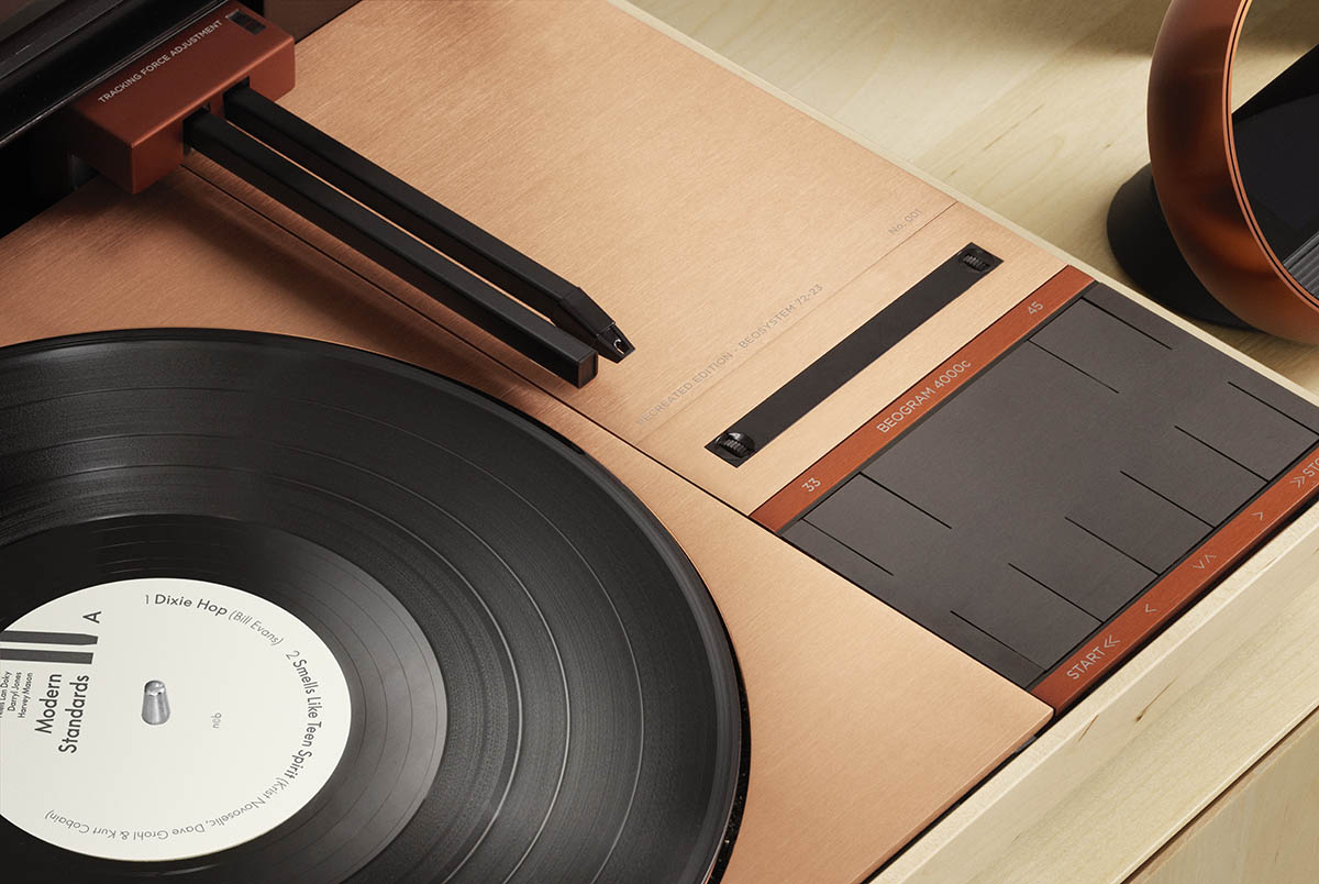 Bang & Olufsen Beosystem 72-23 Nordic Dawn Limited Edition