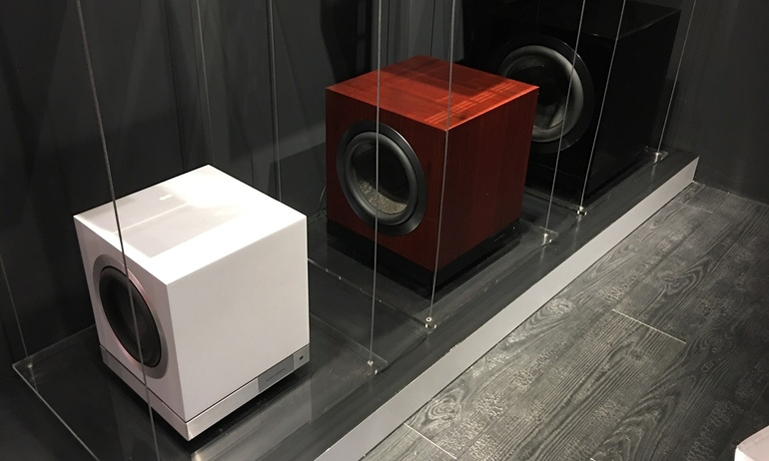 Bowers&Wilkins bán ra các subwoofer mới trong "Diamond" DB Series