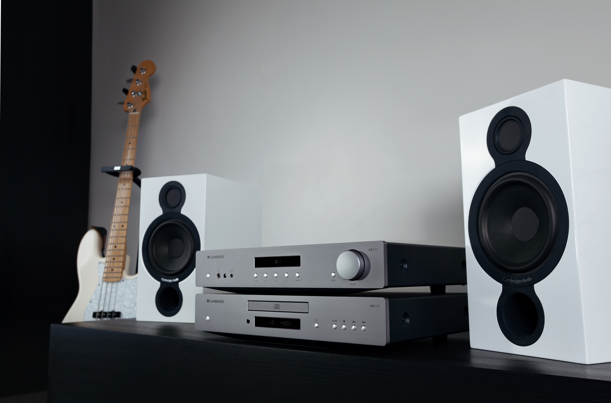 Cambridge Audio ra mắt dòng sản phẩm mới AX Series gồm đầu CD ...