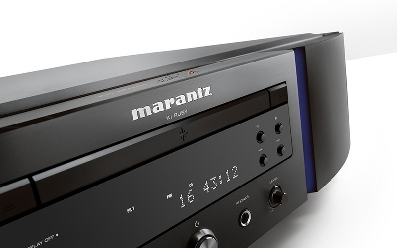 Marantz ra mắt bộ sản phẩm đặc biệt đính đá Ruby đỏ và chữ kí khắc laser