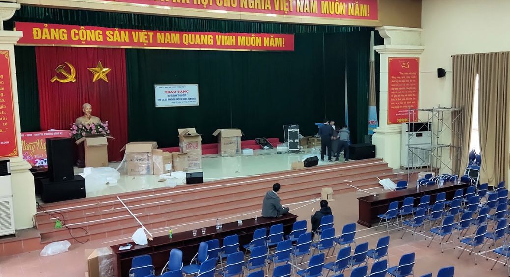 âm thanh sân khấu 