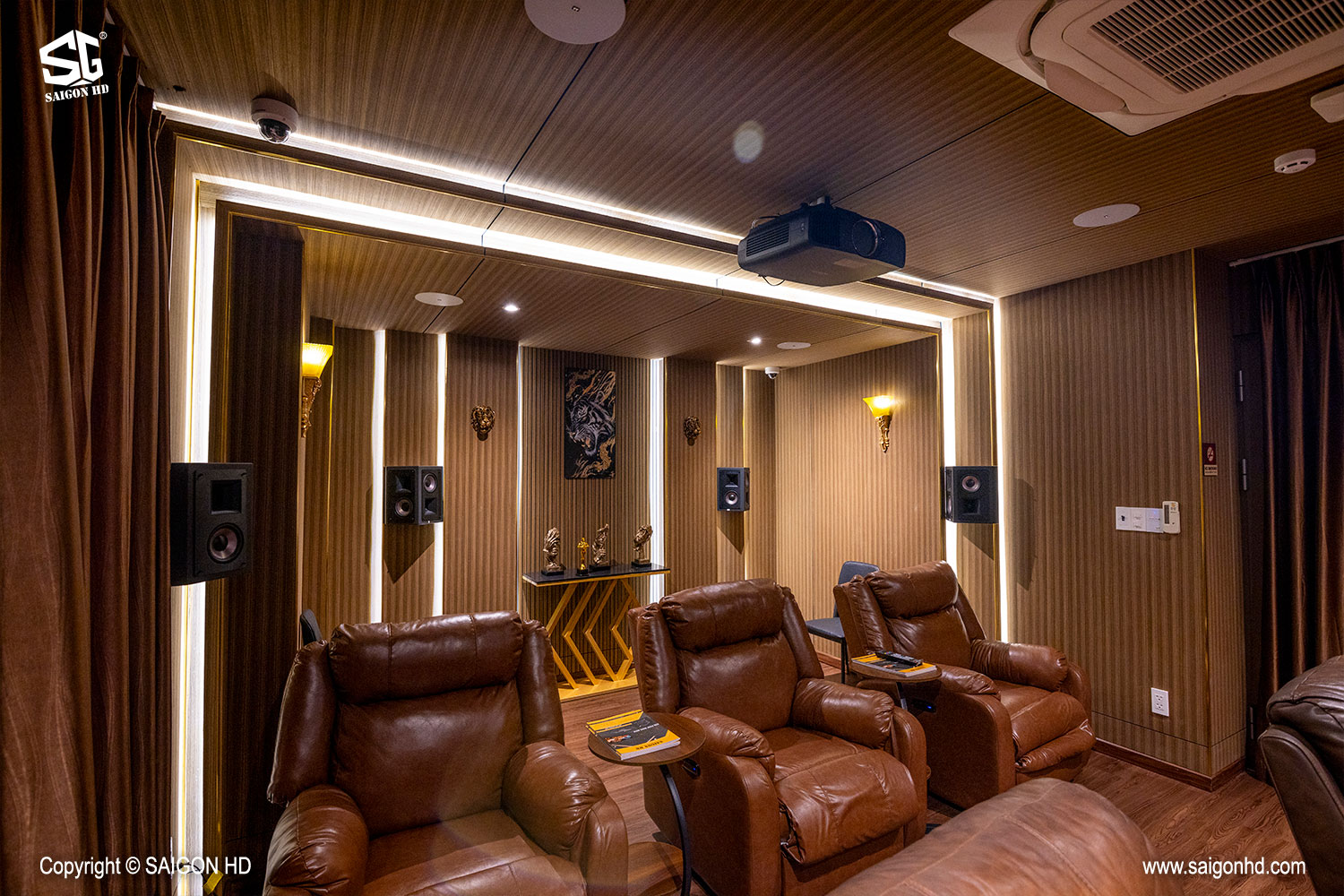 Đột nhập showroom Vạn Kiếp mới sắp ra mắt của SAIGON HD